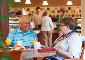 Residents enjoying a delicious meal at Park Place of Elmhurst